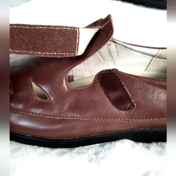 Women's Chestnut Propet Ladybug Shoes Sz 11 X-Wide (2E) Velcro Closures - Picture 8 of 8
